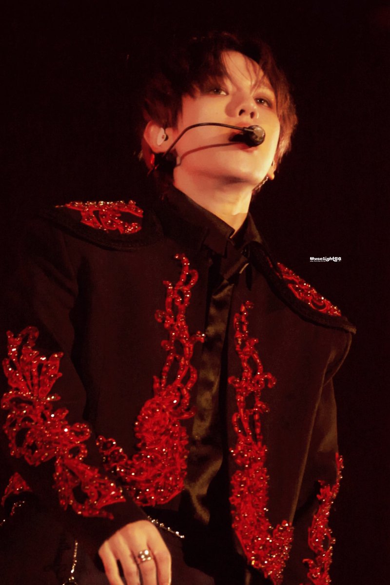 260104 'Reverie [dot]' in Seoul

❤️‍🩹 <a href="/B_hundred_Hyun/">Baekhyun_EXO</a> 

#BAEKHYUN #백현 #伯賢 #ベッキ