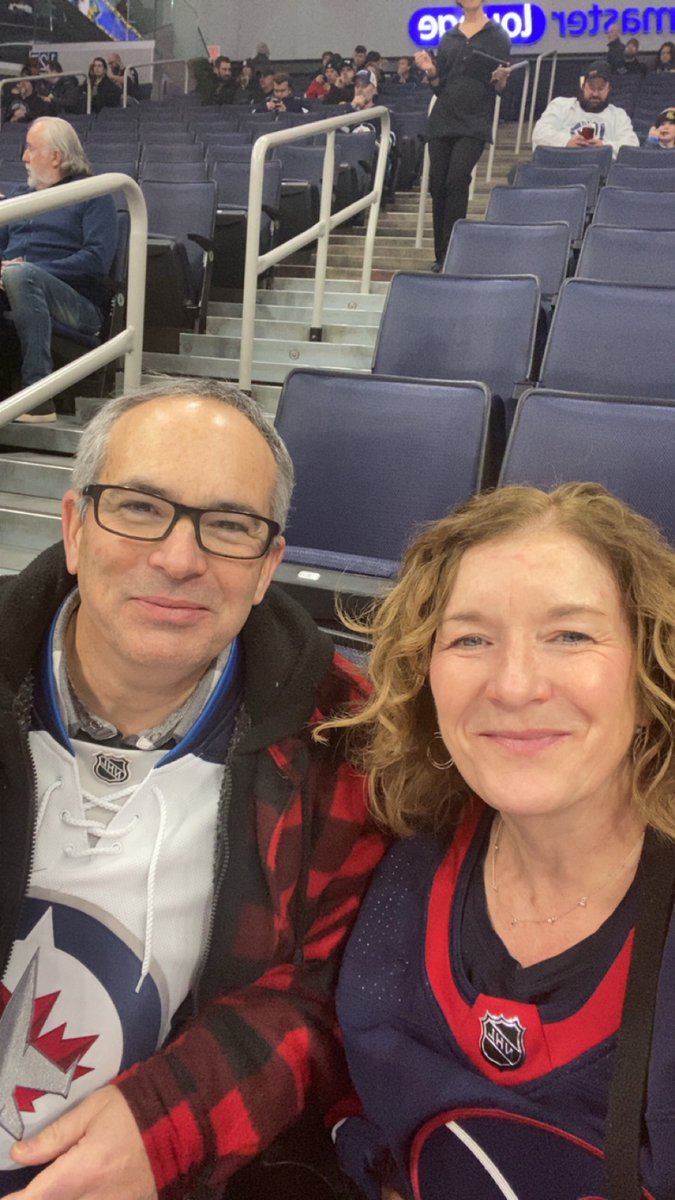 Jets lost again...but had fun out with my sis (&amp; niece and her bf)!