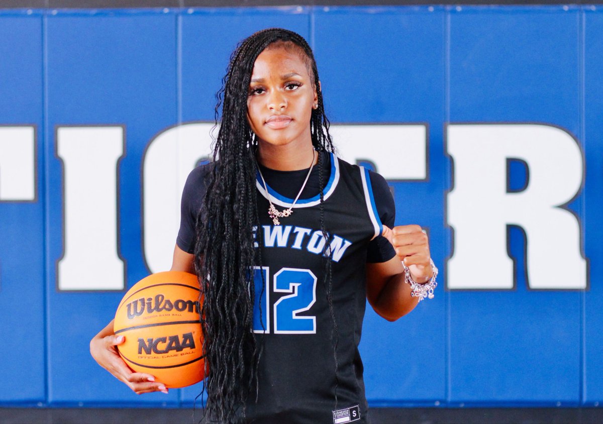 jamiyaisabucket's tweet photo. After a great conversation with Coach Pringle, I am blessed and grateful to receive an offer @EastCentralWbb https://t.co/3s03F1fpGC