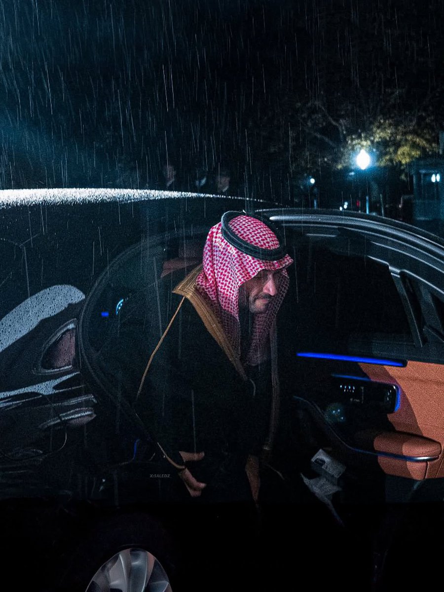 otbbva's tweet image. "لا أعرف سحابة دامت أكثر منك؛ ثمانية أعوام وأنت تمطر."