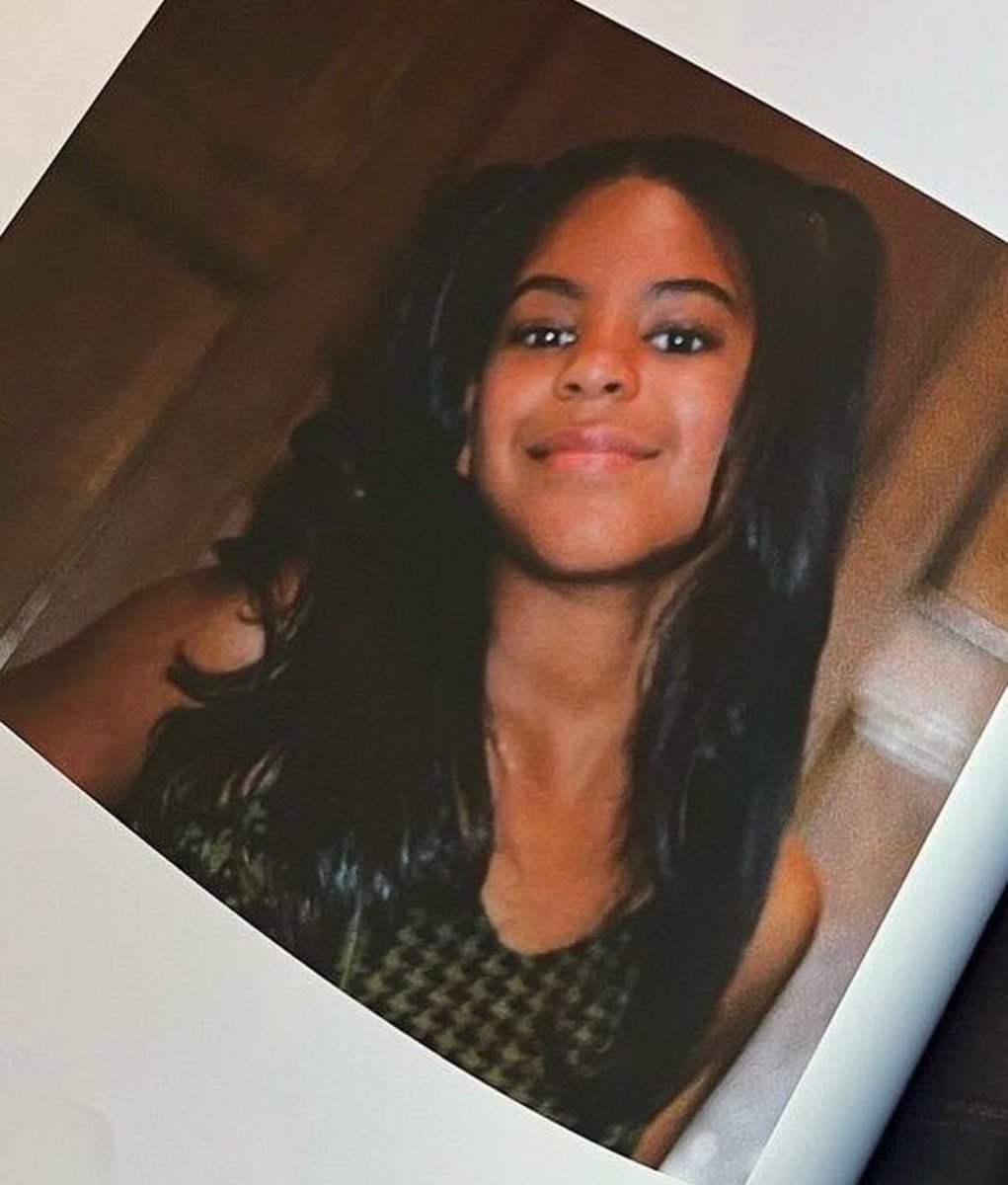 thatssoyoncee's tweet image. Happy 14th birthday to the beautiful, talented and iconic Blue Ivy Carter 🥳🩵