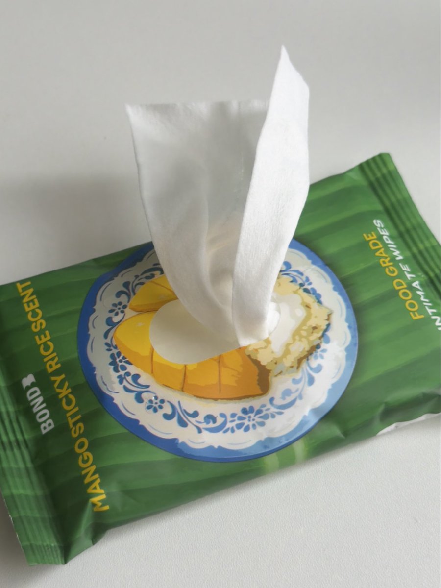 23jpeg's tweet image. อะไรใหม่ๆ ‘ทิชชู่เปียก’ กลิ่นข้าวเหนียวมะม่วง กลิ่นมันหอมมากกก ใช้ทีกลิ่นความหอมมันฟุ้งออกมาเลย เอาไปเป็นของฝากก็เก๋