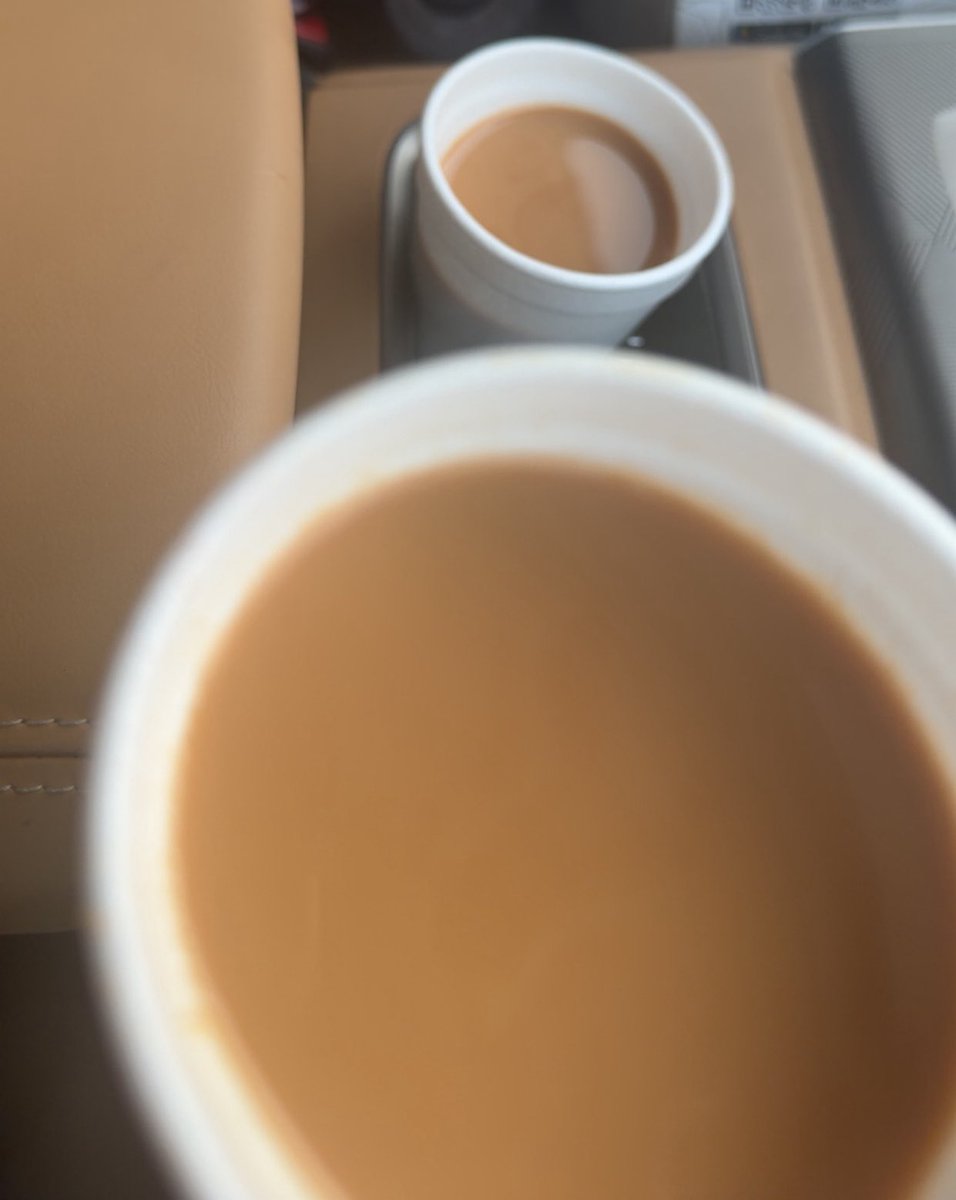 صـباحي اخوي عسى عمره يدومي  🙂‍↔️.