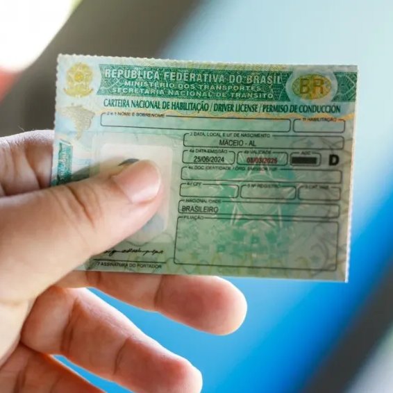 AcervoCharts's tweet image. Após mudanças do governo na CNH, autoescolas estão oferecendo pacotes por apenas R$ 240.