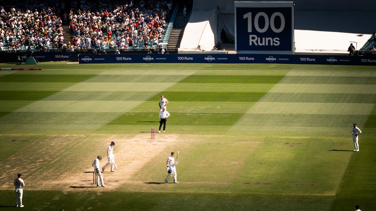 With the flick of the wrists and the raise of the bat, a star is born.

The calmest man in Sydney, 22-year-old Jacob Bethell with a brilliant century.

#BBCCricket #Ashes