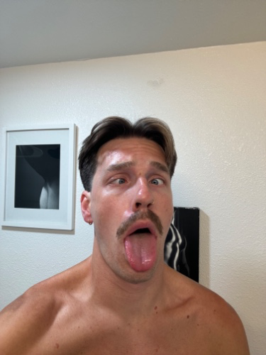 fratboysfleshlight💦 tweet media