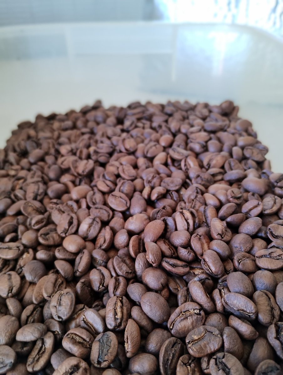 coffeehirashima's tweet photo. 令和8年初めての新商品
エルサルバドル　ラス　ラデラス　パカマラハニー販売開始しました。
酸味よりも甘味を大切に中煎りに仕上げてあります
この機会に是非お試しください
#スペシャルティコーヒー　#自家焙煎珈琲　#エルサルバドルコーヒー　#名古屋市天白区　#塩釜口 https://t.co/BzNpBRl5Va
