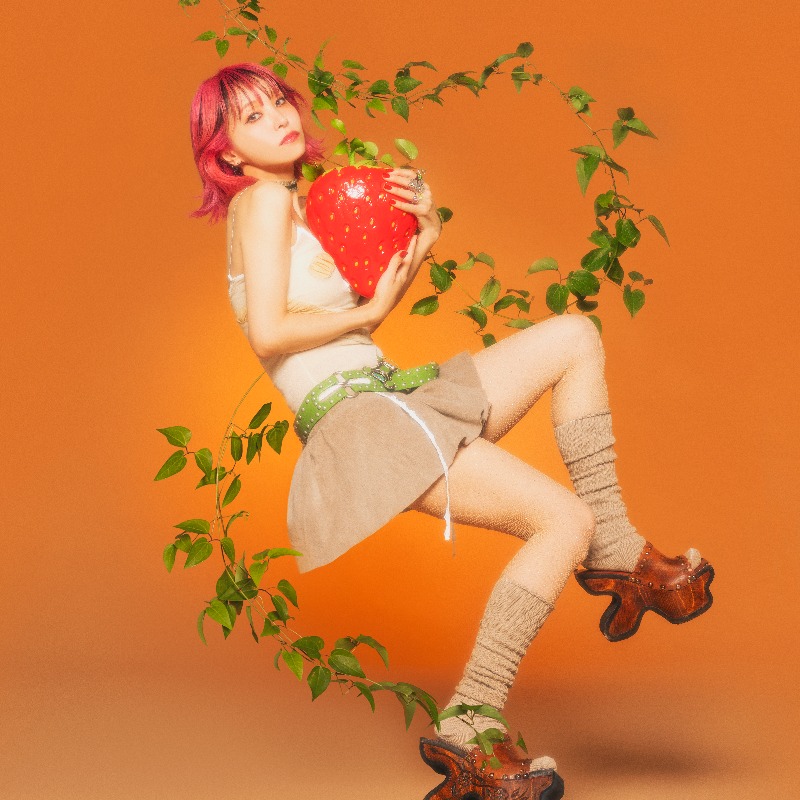 LiSA_STAFF's tweet photo. #LiSA 7th Album「LACE UP」
2026.4.15Release🍓

初回盤A・BのBlu-ray(DVD)には、
昨年5月に開催した「LiVE is Smile Always〜RiP SERViCE〜」の模様が収録🎥

FC「リサラボっ。」会員限定早期予約特典は
1/31(土)23:59まで！

詳細はHPをチェック☆

#LiSA15th #LiSA_LACEUP 
#LiSAリップサービス