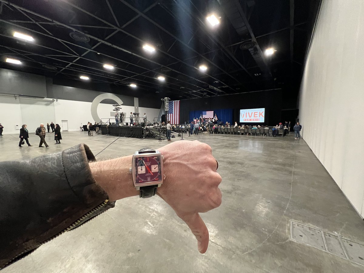 CaseyPutsch's tweet image. I went to Vivek’s gubernatorial announcement in Toledo.

This was 4 min before he spoke.

AND that was when people liked him!