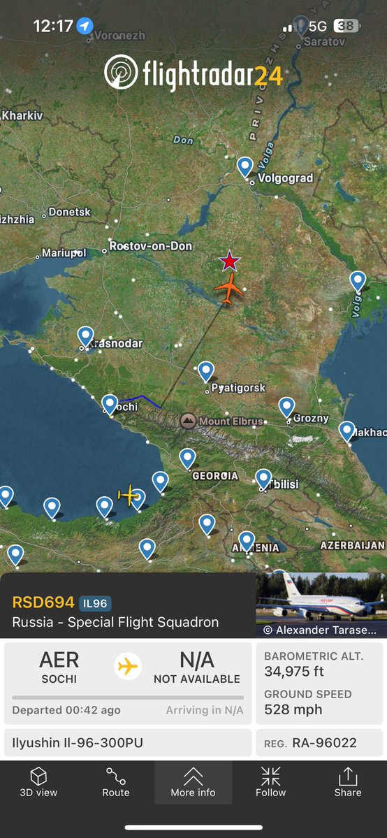 ElonAssistant's tweet image. Interesting flight here. Who do we think is on it? @robification