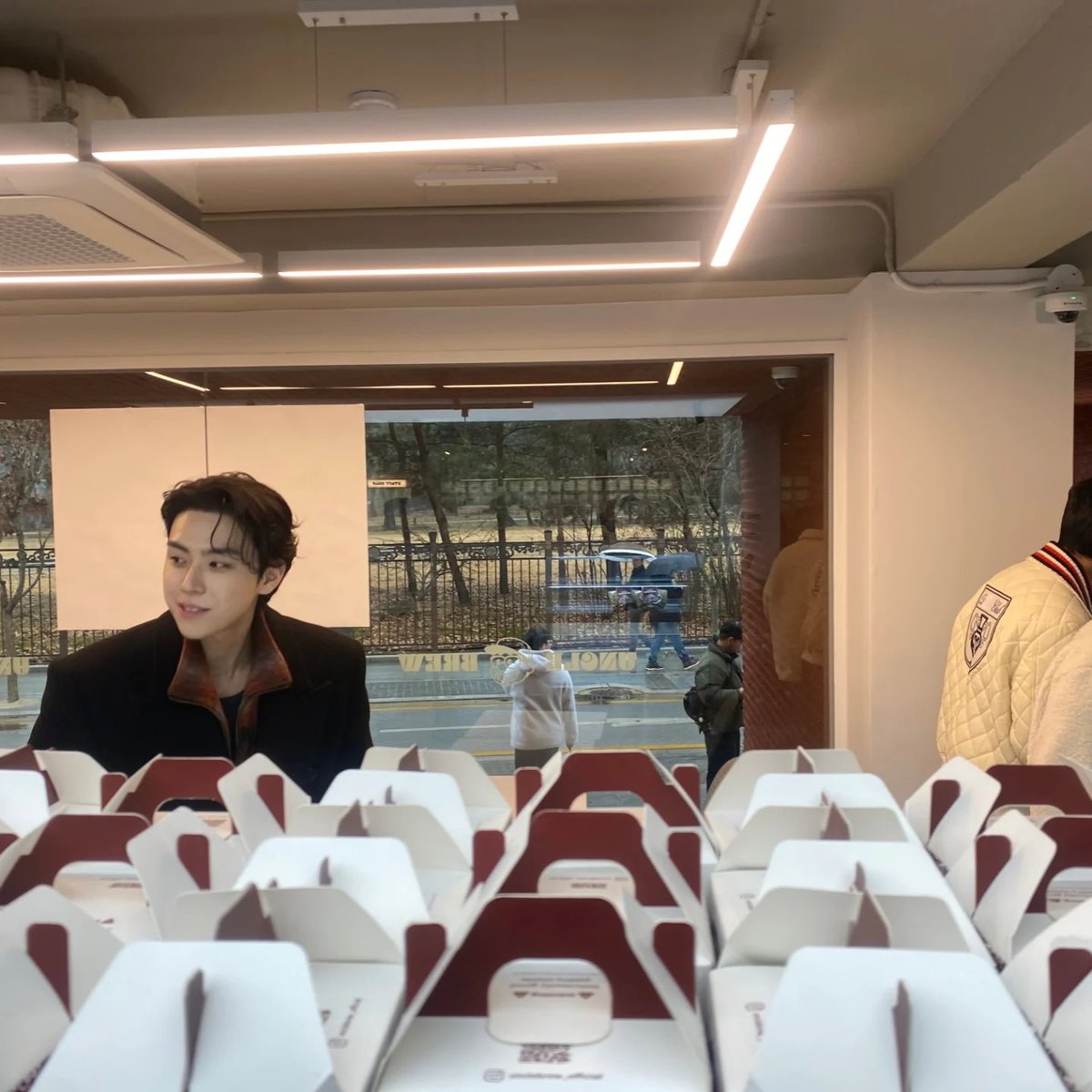 틈만나면 촬영한 카페 인스타그램에 #김도훈 💕