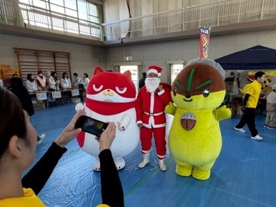マルハン新守山駅前店スタッフが毎年行われている鳥羽見Xmasイベント
