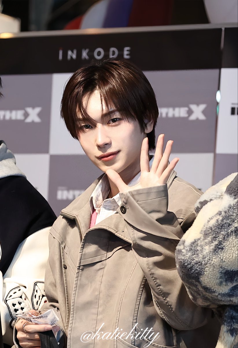 Kitty03398's tweet photo. 20260107

부산 

#센 #INTHEX #SEN #仙 https://t.co/1eUOPL25en