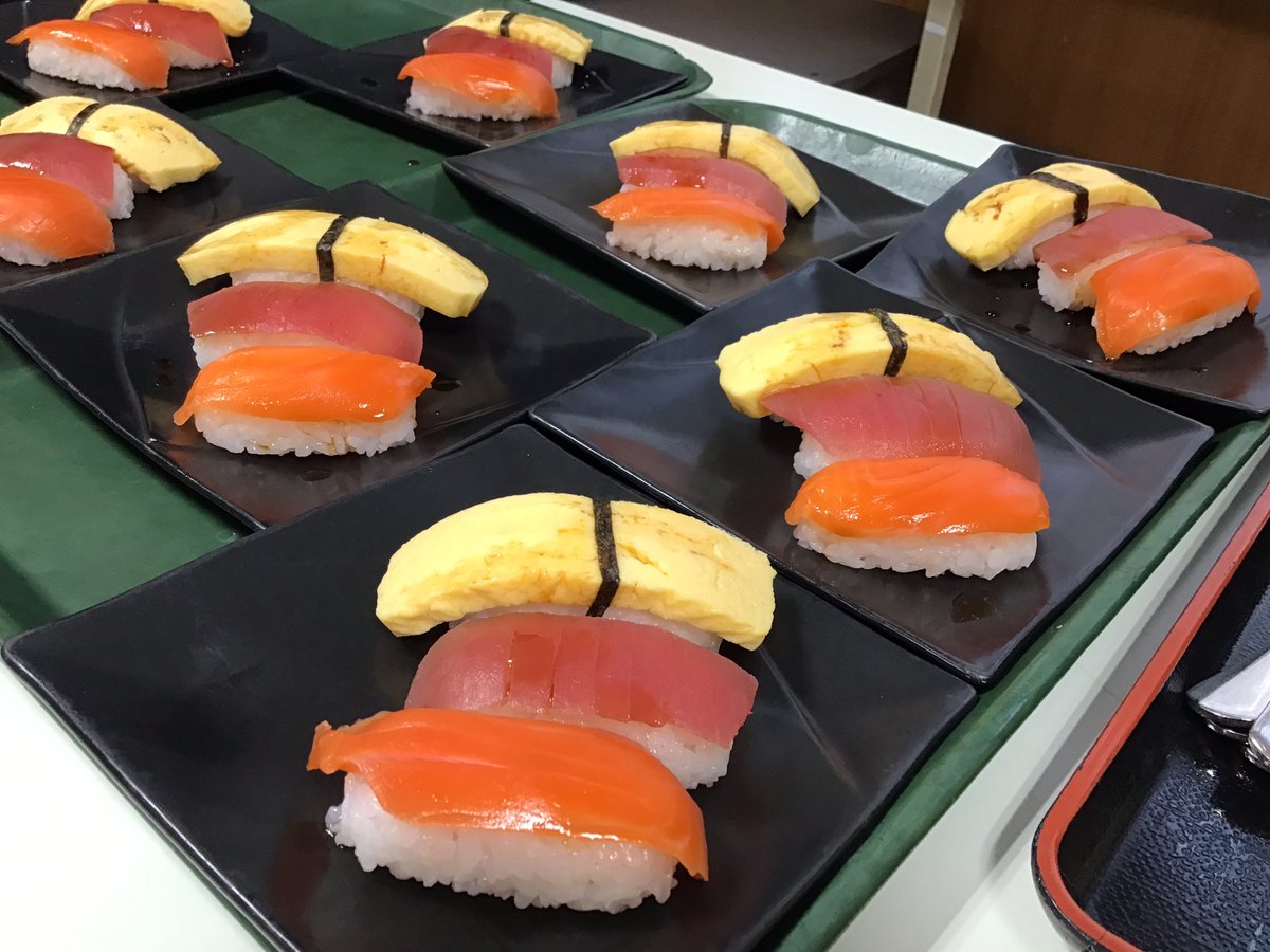 arcadia_kaigo's tweet photo. 🍣屋台寿司イベント開催🍣
目の前で握ってもらう贅沢、たまりません😆🍻 https://t.co/74ckNYKT4h