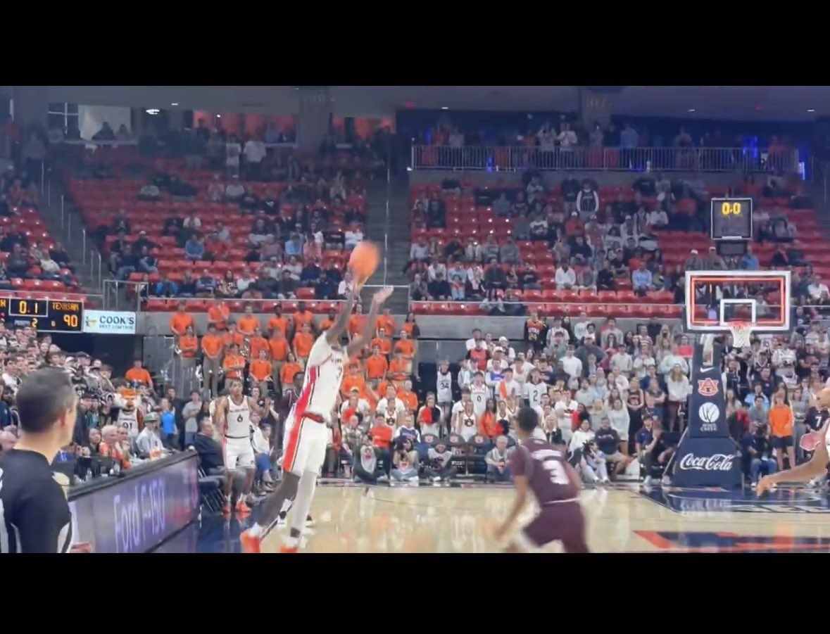 Nick Greenough tweet media