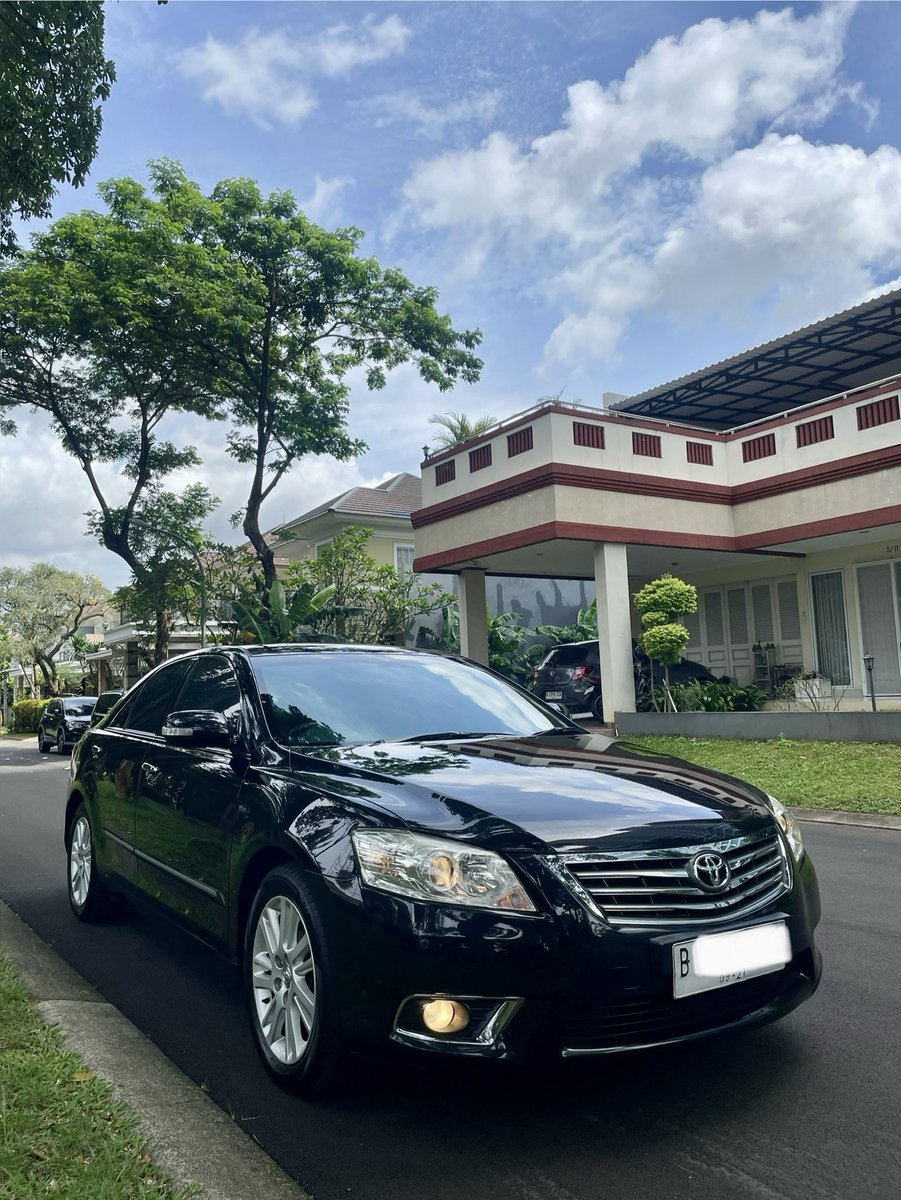 Rendyrafael's tweet photo. Jual mobil kesayangan 
Camry V at 2011 xv 40 
nyaman sekali mblnya 
minat boleh dm ya https://t.co/QaAGZvadw6