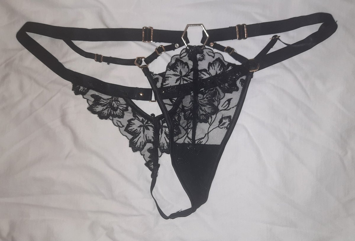 Anabel Cross tweet media