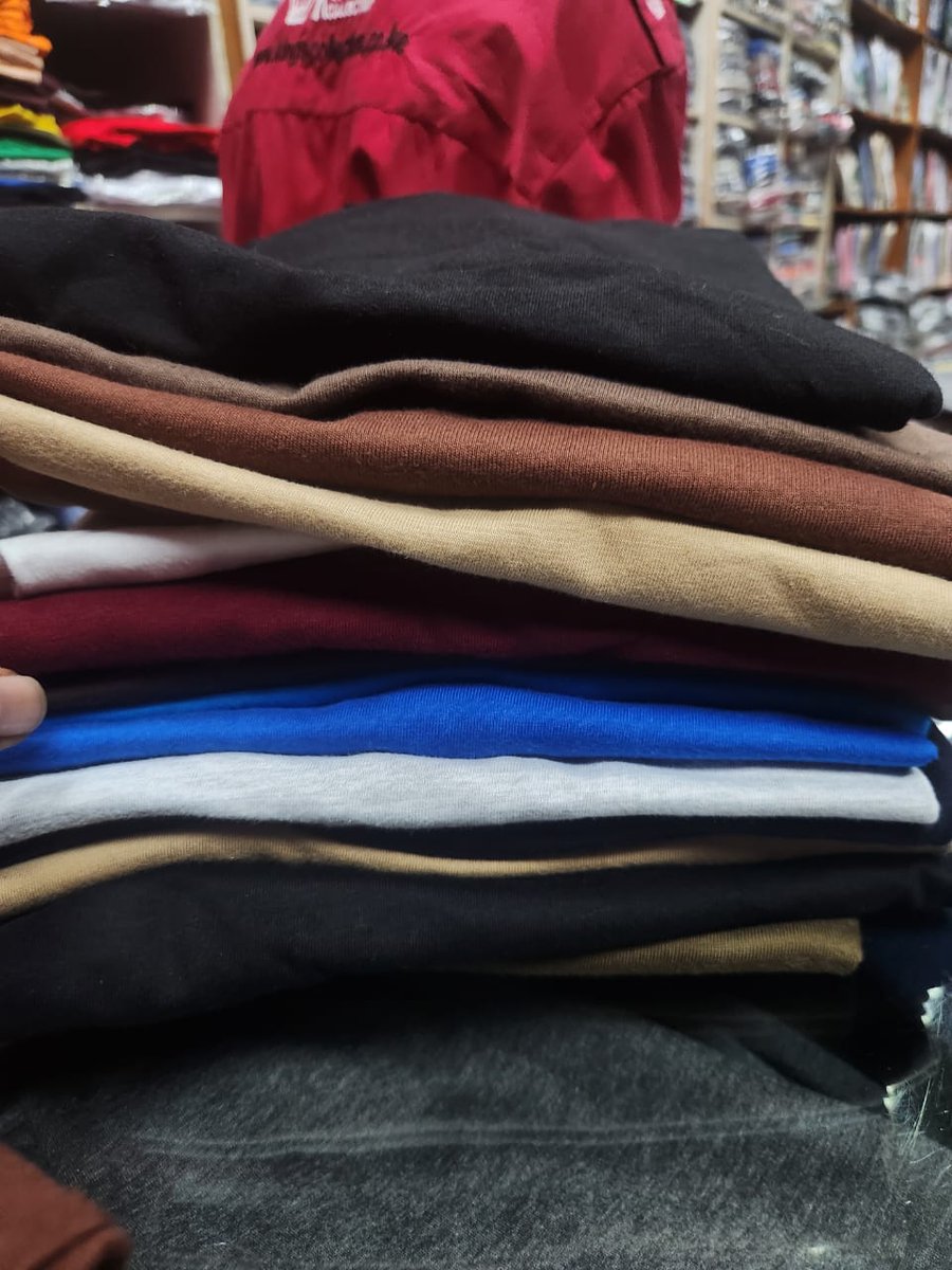 6+ units <a href="/500/">Old 500 Startups</a>
<6 units <a href="/600/">600</a>  each.