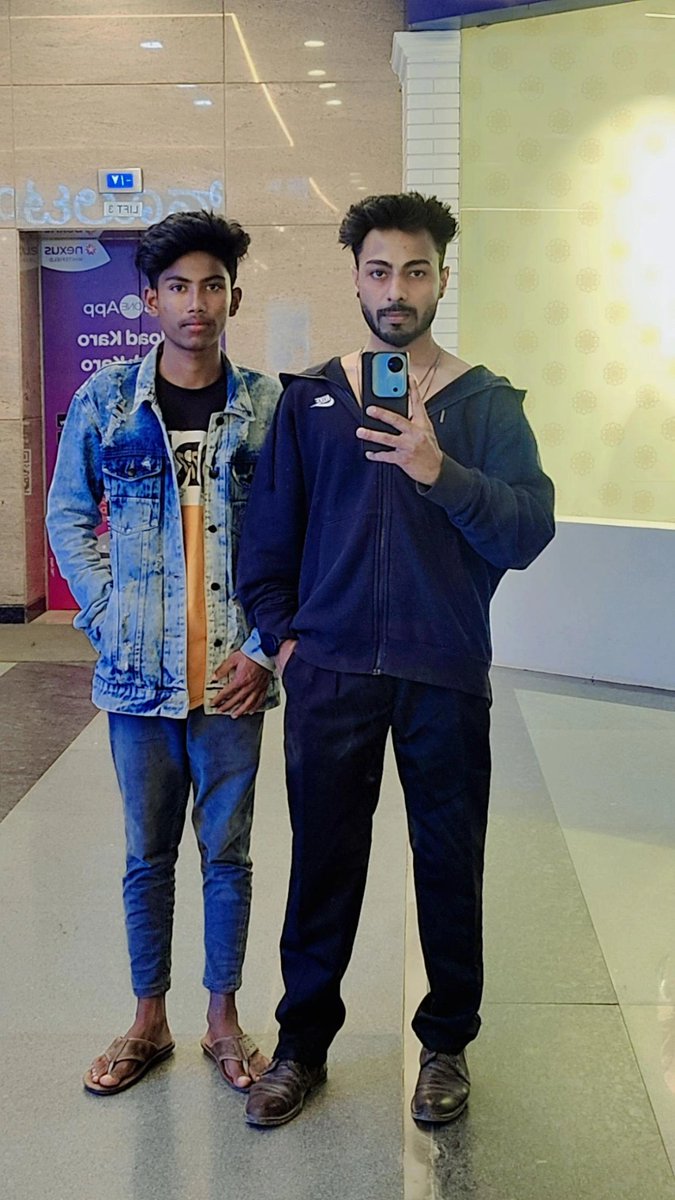 riyo_star's tweet photo. RiyoStarRiyaz #RiyoStarRiyaz #fashionblogger #modler #trending #foryou #influencer https://t.co/802xYDYGnL
