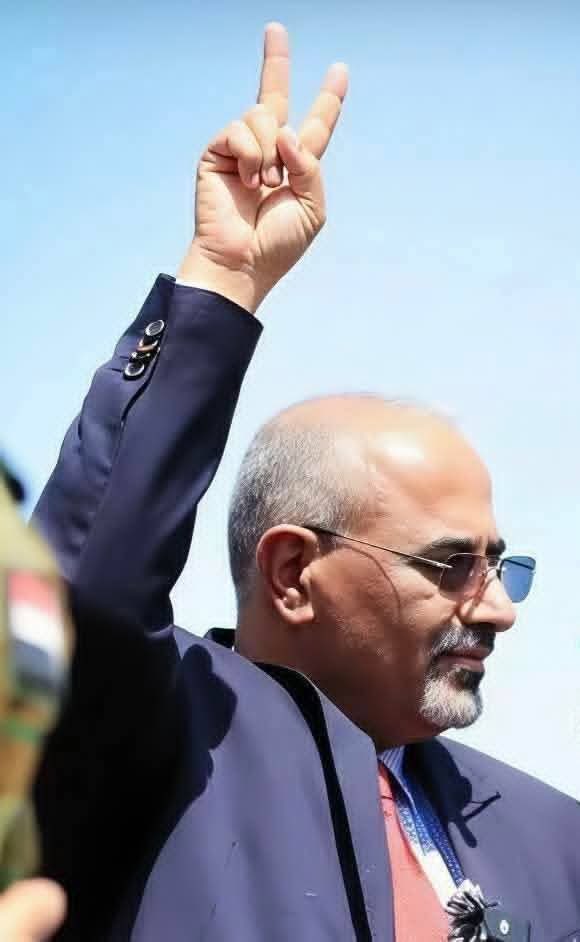 HaniBinbrek's tweet image. #العدوان_السعودي_على_الجنوب 
الرئيس القائد رفض الذل والهوان رفض الانصياع للطغيان والاستعلاء رفض بيع القضية الجنوبية.
شامخ بشموخ الشعب الجنوبي الأبي.