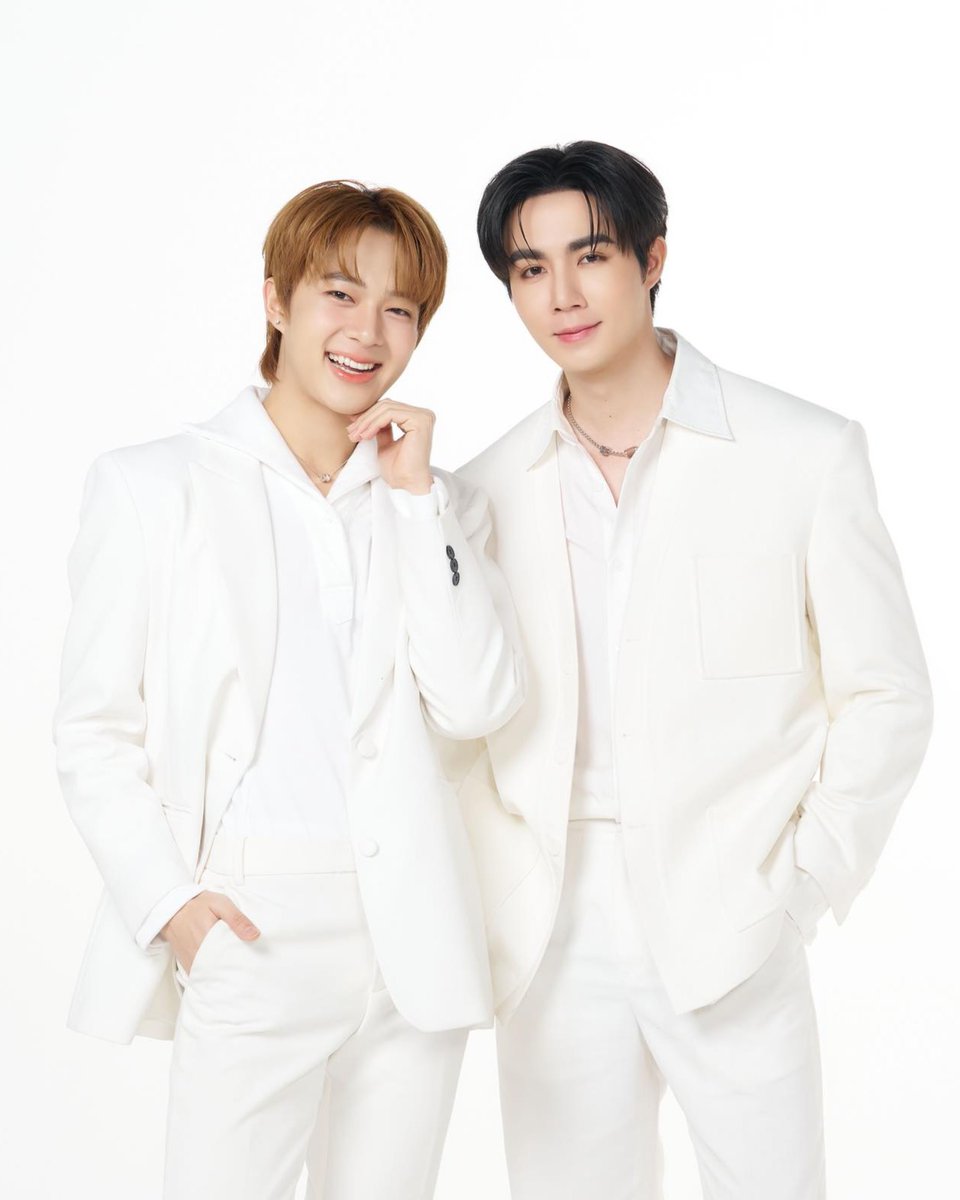 RealEntOfficial's tweet image. #ซีนุนิว แฮปปี้แบบข้ามปี เสิร์ฟความเทรนดี้และไวบ์ดีทุกช็อต ทุกโมเมนต์  พร้อมนัดพิเศษกับโชว์พิเศษที่แฟนๆ รอ ในงานเปิดตัว OPPO Reno15 Series 5G 8 ม.ค. นี้ ติดตามชมได้เวลา 17.00 น. เป็นต้นไป ทาง Social Media : OPPO Thailand เท่านั้น

#Reno15SeriesTH #ZeeNunew