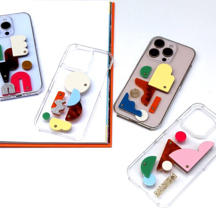 ／
O/OVAL “Colors for the New Year”✨
＼

 #身につけるアートピース をテーマに、アクセサリーとスマホグッズを展開。色と形のリズムが高揚感をくれる｢#オーバル｣が登場！🎨💫

➤hanshin-dept.jp/hshonten/shopn…

1月7日(水)→13日(火)
2階 #クリエイターズヴィレッジ
最終日は午後6時まで