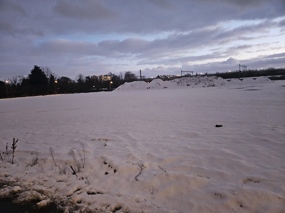 I 💙 untouched snowy landscapes!
And finally some snow here!
