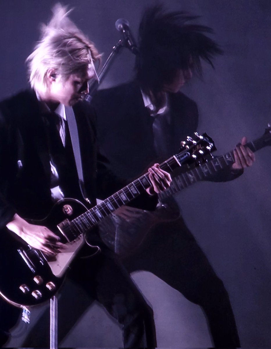 rockxheworld's tweet image. 기타즈 ⋯
그림자처럼 동기화될때 진짜 아름다움