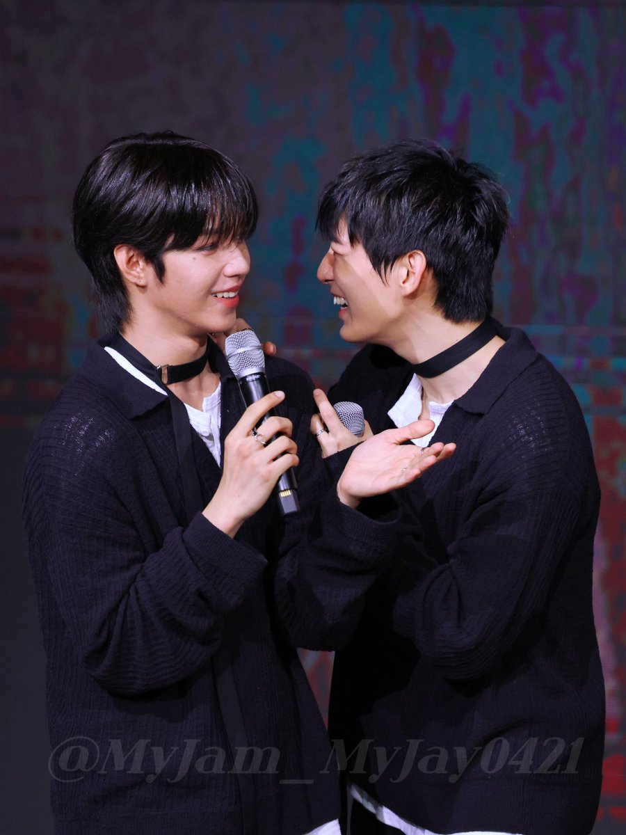 chakyowu's tweet image. 븐떤연상 여우짓 ㄷㄷ