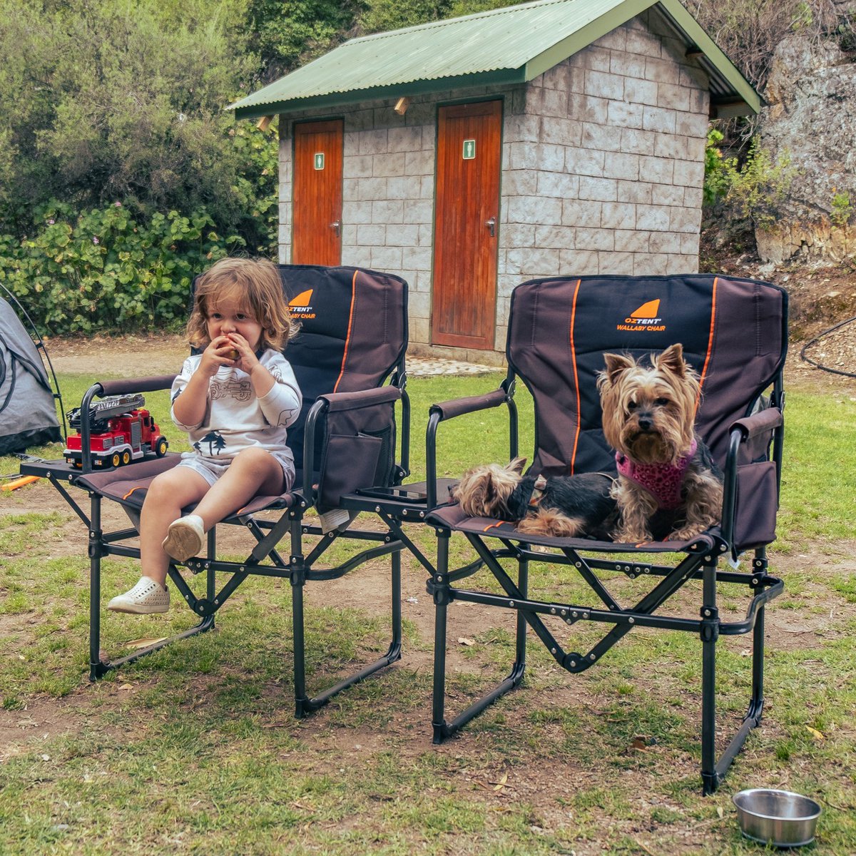 TheOztentGroup's tweet image. Morning light on canvas. Camp chair pulled close. Dogs settled in the shade, waiting for the day to start.

📍 KwaZulu-Natal Midlands, South Africa
📍 Pennington, KZN South Coast, South Africa

#oztent | #discovermore | #30secondtent
