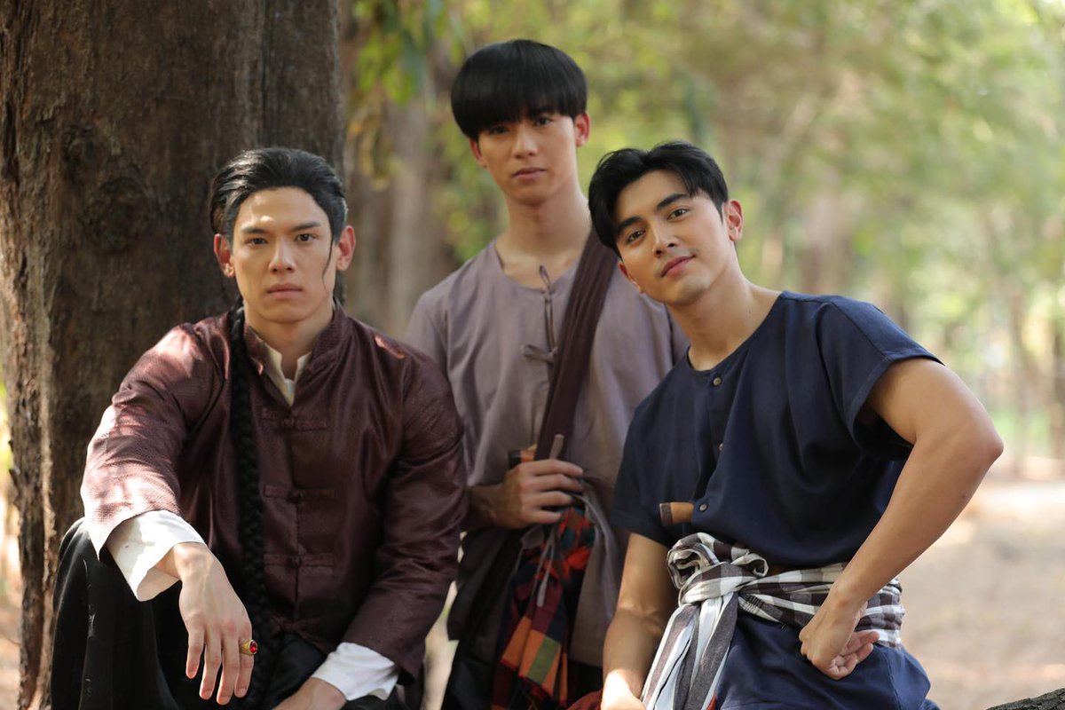 RealEntOfficial's tweet image. เรื่องย่อละคร #ยิหวาดาตัง ทุกวันจันทร์ - อังคาร 20.30 น. ทางช่อง 3 เริ่มตอนแรก 12 มกราคม 2569

อ่านเรื่องย่อ : facebook.com/share/p/1bYaTS…

นำแสดงโดย ภณ ณวัสน์ / อแมนด้า ชาลิสา / ป๋อ ณัฐวุฒิ / ชาย ชาตโยดม / แชมป์ ชนาธิป / ฟลุ๊คจ์ พงศภัทร/ เฟริสท์ ภาราดา / แก๊ป จักริน และอีกมากมาย