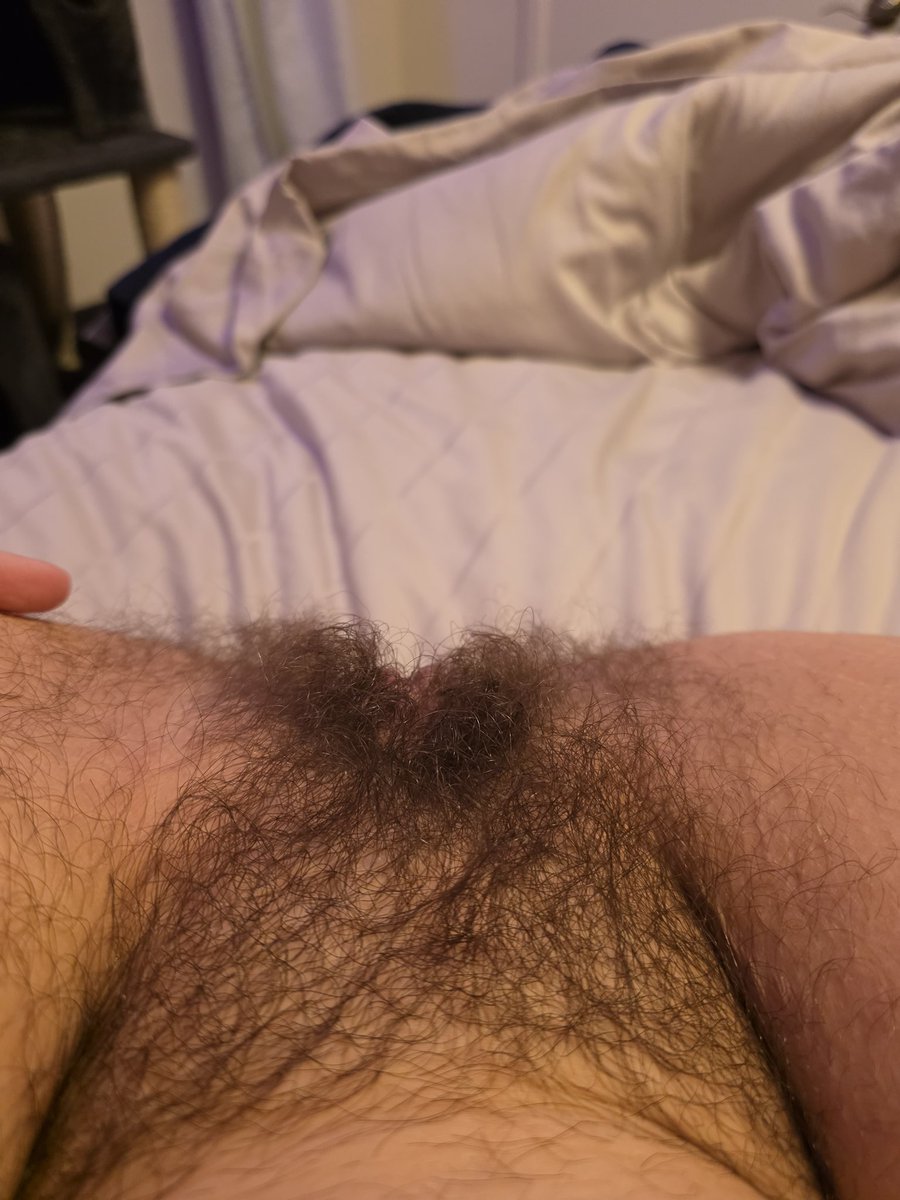 Raerae4206969's tweet photo. "I dont like to floss while I'm eating pussy" 🙄 babe its just good oral hygiene! Hope you're having a very hairy new year so far!! https://t.co/qiJMw6BTE9