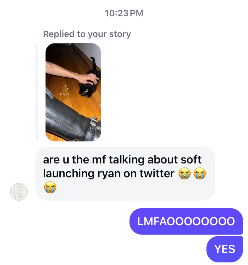 hnymnarchive's tweet image. i’ve been caught