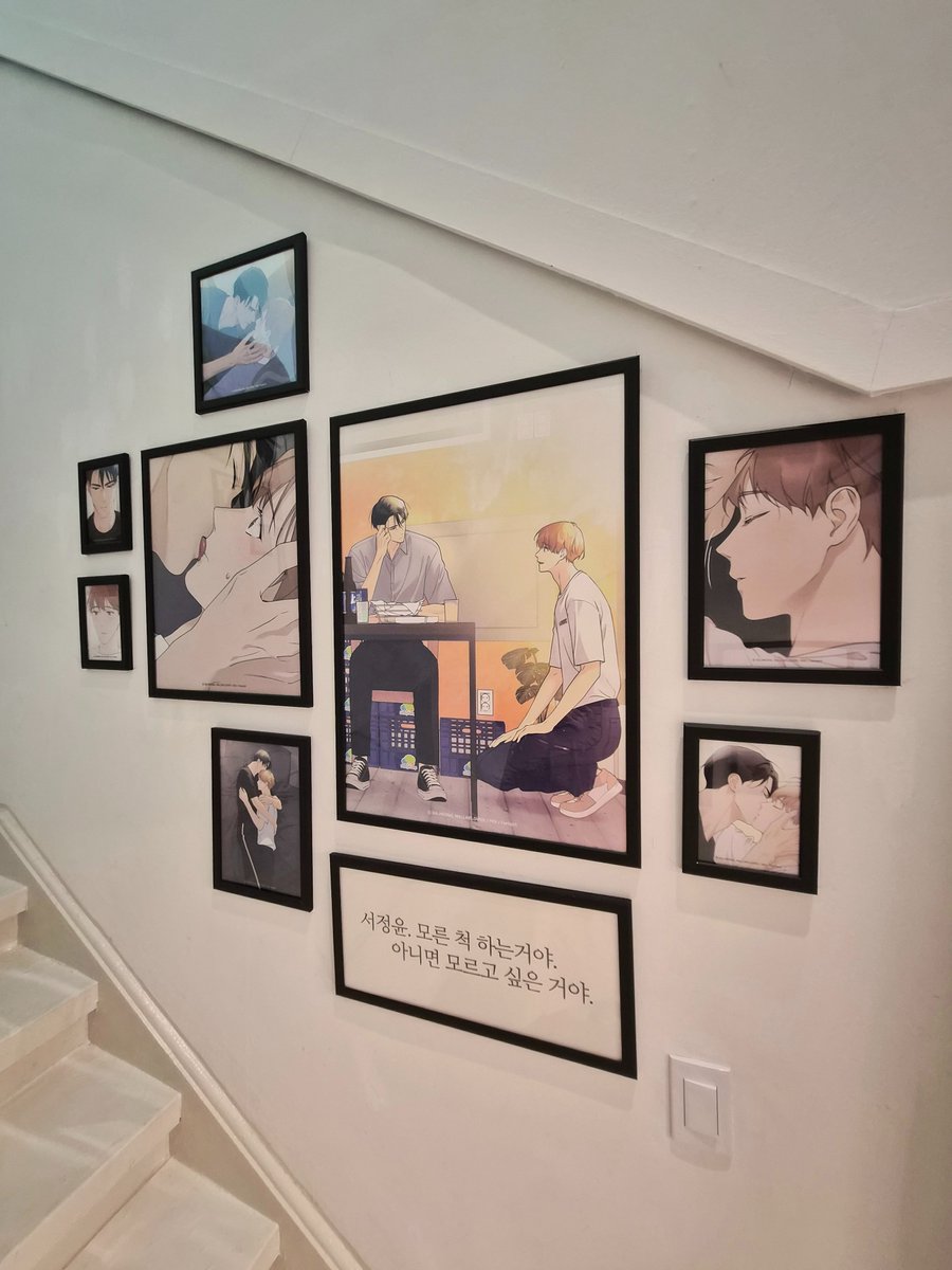 mallinflower's tweet image. 얼마 전에 &amp;lt;모두에게 친절한 너는 왜&amp;gt; 카페 판타지트를 다녀왔습니다. 입구에서부터 채헌이와 정윤이가 반겨주어 참 반가웠어요! 😊😊😘 

주위를 둘러볼 때마다 채헌 정윤과 눈이 마주쳐서 여기가 천국인가 싶었던 기억이 나네요...♡ 조만간 한번 더 가봐야겠습니다😊😊❤️