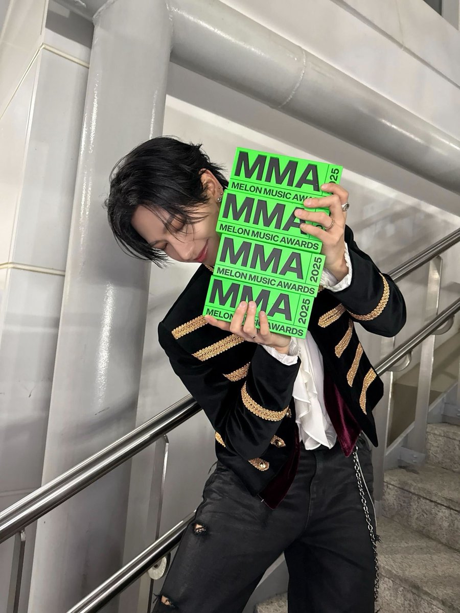 myeongihan's tweet image. IZINNNNN