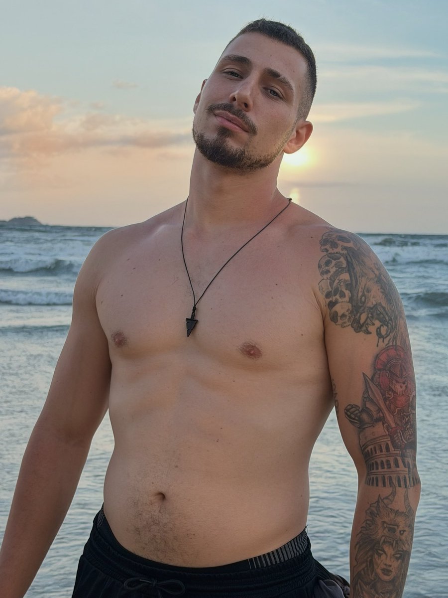 BillyThehot (@billythehott) on Twitter photo 