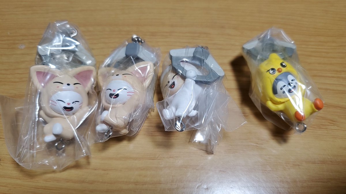 S___nn12's tweet photo. スキズ skzoo  stray kids ガチャ つまんでつなげてマスコット  交換 つまつな
 
譲)  フォクシニー   ジニレット (⛓️)
        ジニレット   ウルフチャン (🦀)

求)  リービット  

郵送交換
気軽にお声掛け下さい。 https://t.co/qEXbS2ONQ3