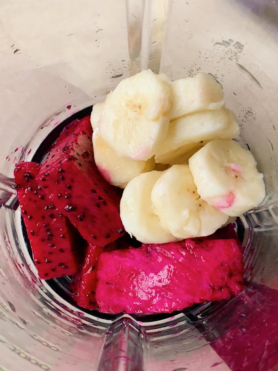 Forest_AA's tweet image. 正直言って、これらのフルーツはそのまま食べた方がいいです。ジュースにしてみたことがありますが、あまり美味しくありませんでした😅
#ジュース作り