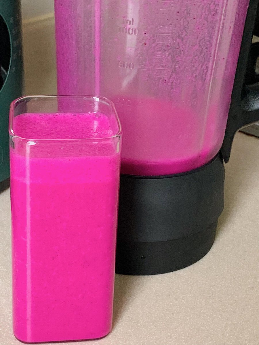 Forest_AA's tweet image. 正直言って、これらのフルーツはそのまま食べた方がいいです。ジュースにしてみたことがありますが、あまり美味しくありませんでした😅
#ジュース作り