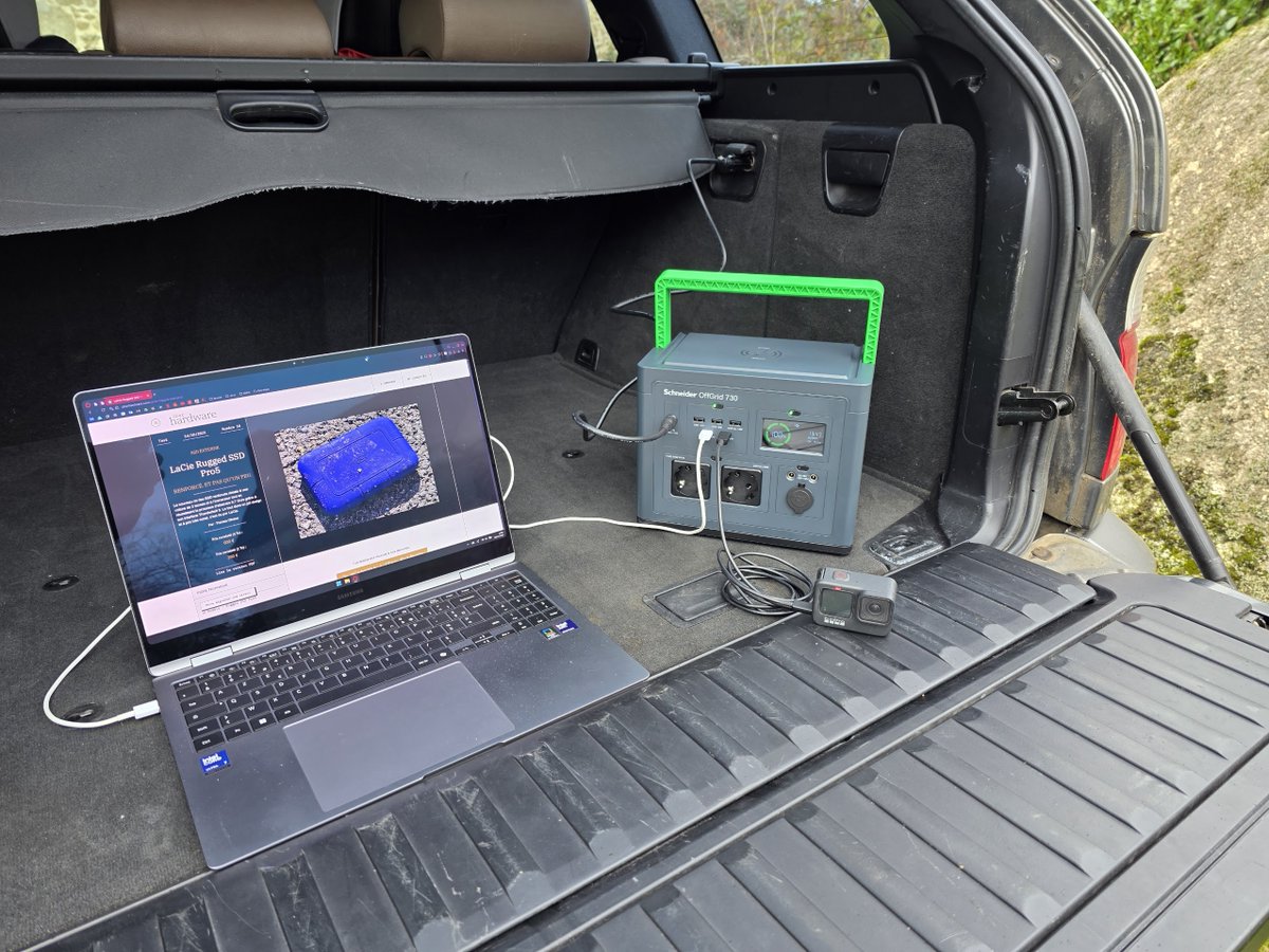 Un p'ti cube capable d'alimenter votre mini frigo et votre four à micro-ondes tout en chargeant votre laptop et votre smartphone, ça vous branche ? Découvrez l'essai des premières stations de charge portables de Schneider dans UH #11 . À bientôt 😊