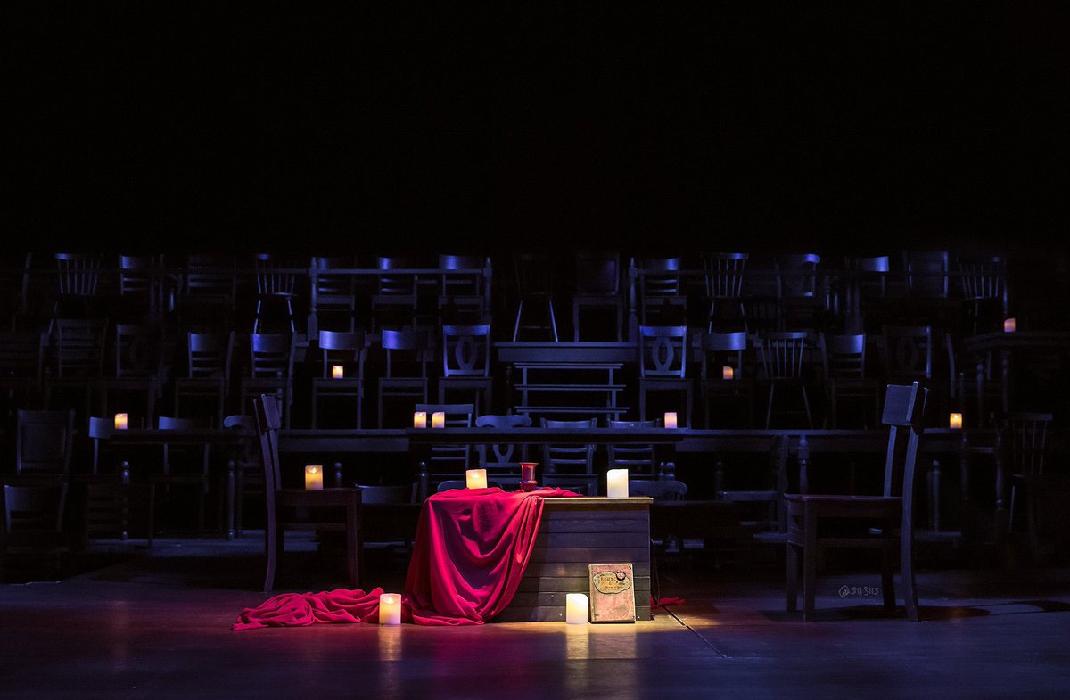 archiveoffond's tweet image. 누가 쇼노트의 미감을 묻거든 이 두 사진을 보여주길….