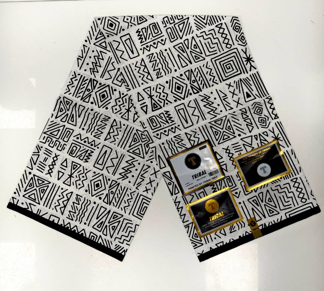 Good morning 🌄 
Big wax Ankara print Available 
100% Cotton
17k for 6 yards 
Location: Lagos Mainland 
Please help Repost 🙏