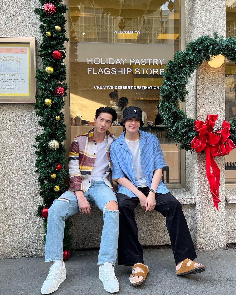 ((วงเขียว)) 
ใครๆ ก็รักเคะเจริญนคร 😌