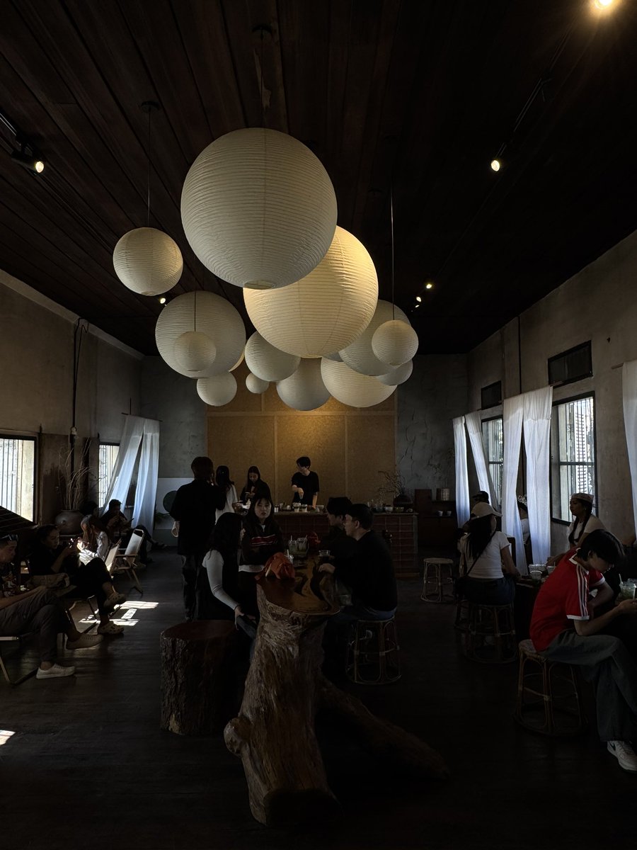 PRAPRNON's tweet image. CNX.