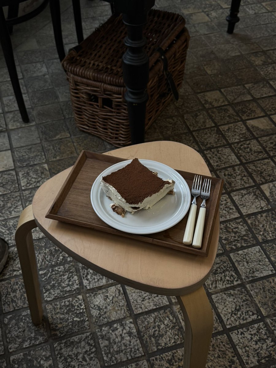 PRAPRNON's tweet image. CNX.