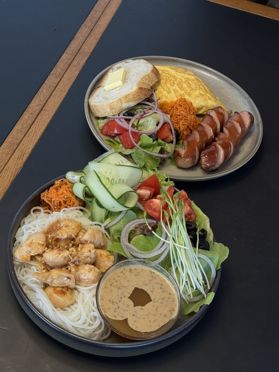 PRAPRNON's tweet image. CNX.