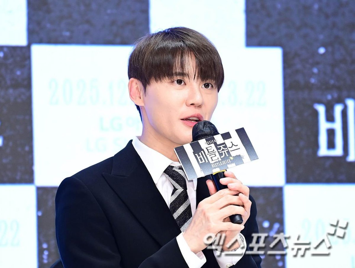 XIA_destinyjun's tweet image. [공식] 김준수, 오늘(7일) 지상파 3사 다 뚫었다…SBS '미우새' 출연 '17년 만' (출처 : 네이버 연예) naver.me/FhfkwODN

김준수가 스페셜 게스트로 출연한 '미우새'는 18일 방송 예정이다.

#XIA #김준수 #시아준수 #KIMJUNSU #JUNSU #ジュンス #金俊秀 #비틀쥬스 #미우새