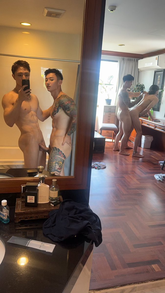 Just for fun😛
<a href="/chiang_gogo/">姜哥哥</a> 
<a href="/VincentTangWH/">VincentTWH</a> 
<a href="/Jonnyleejackson/">Jonny Charm</a>