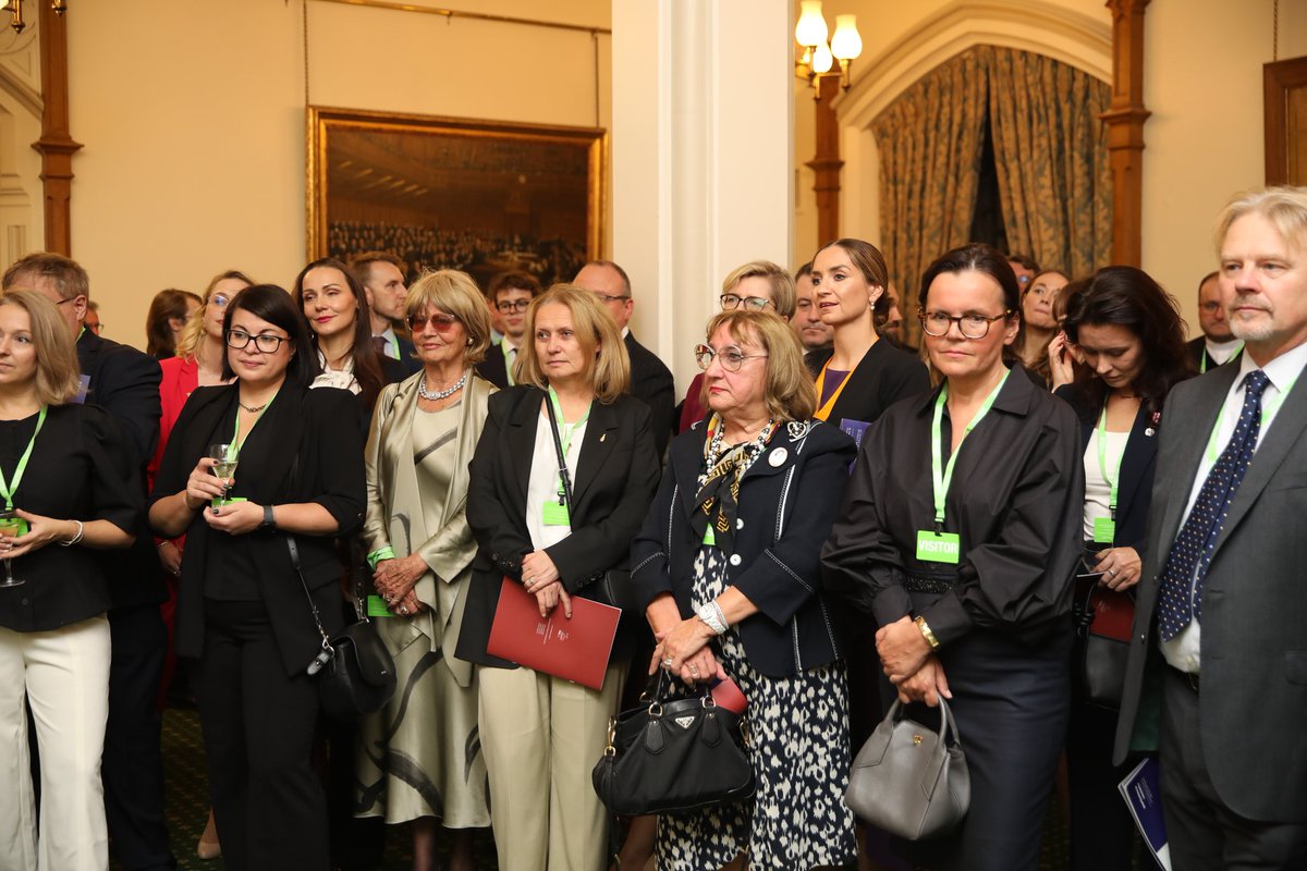 Federation of Poles in GB tweet media