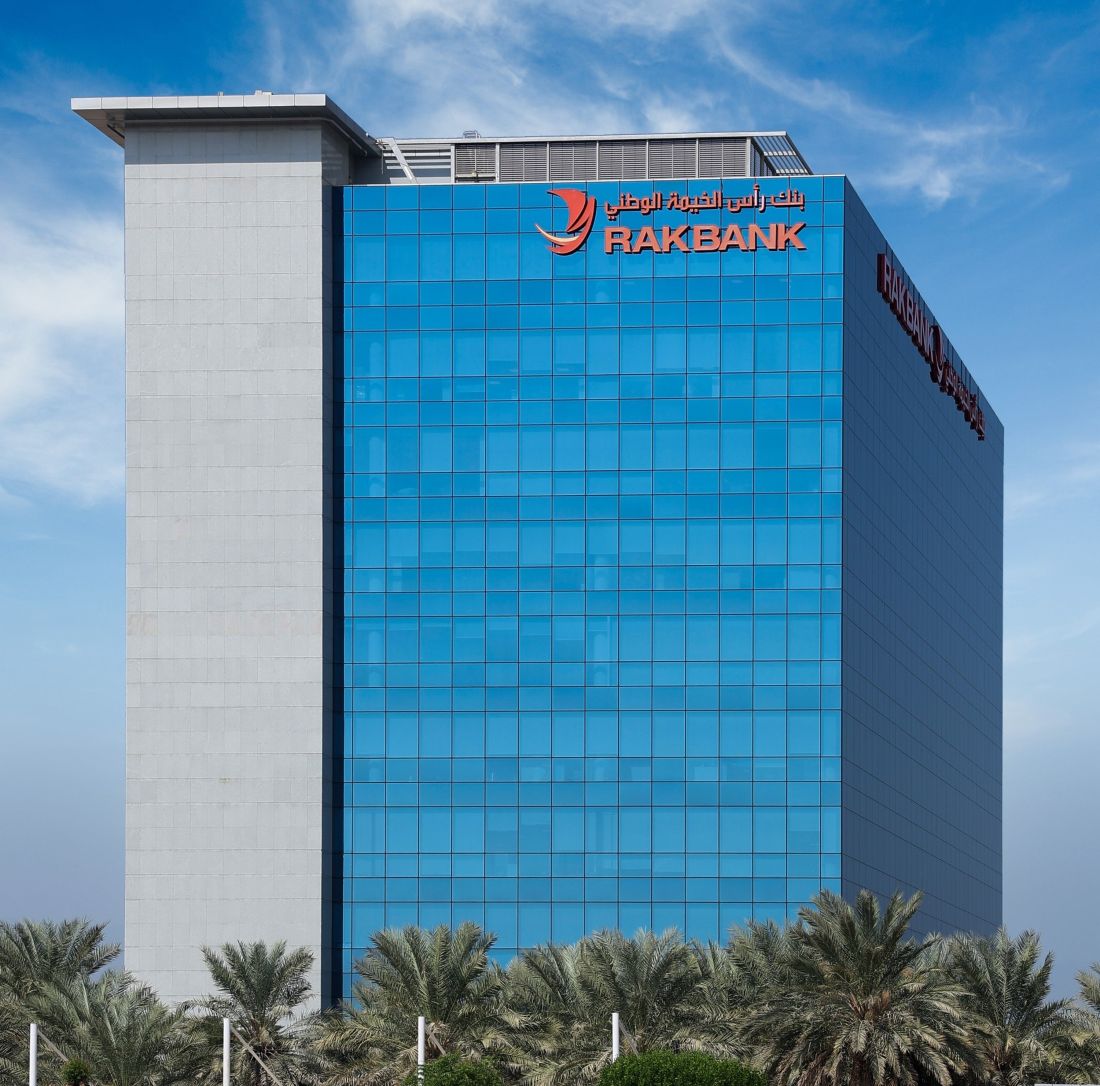 🚨 #RAKBANK, led by Group CEO #RaheelAhmed, receives in-principle approval from the UAE Central Bank to issue an #AED-backed #stablecoin, marking a key step in bank-issued #paymenttokens in the #UAE. 

Read more: unlock-bc.com/154199/rakbank…

<a href="/D15HNG/">Dishang Patel</a>  #Stablecoins #MENA #RasALKahimah